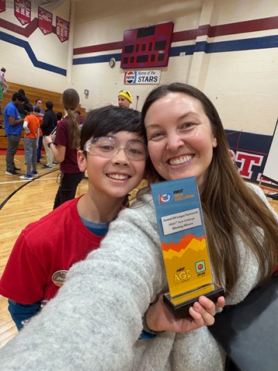 Lindsay Lee, wife, mom, operations manager, project manager, goal crusher