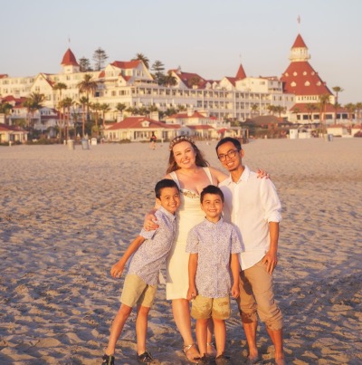 Lindsay Lee, wife, mom, operations manager, project manager, goal crusher