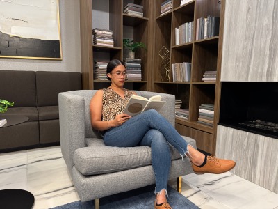 Nikki Nic, founder of The Thriving Mom Club